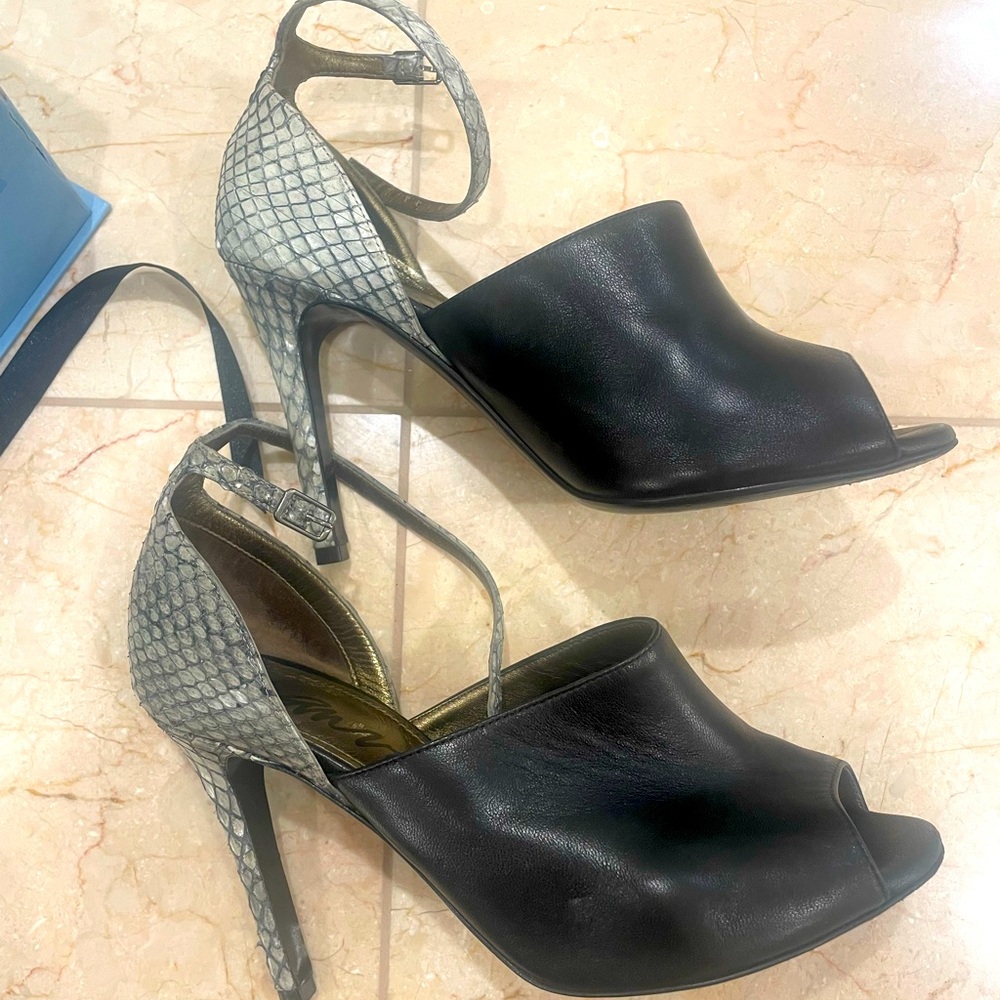 LANVIN black leather with snake peep toes
